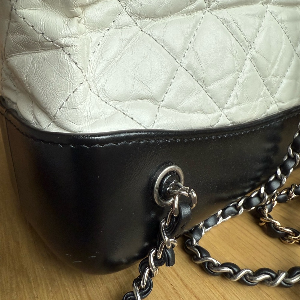 100% AUTHENTIC CHANEL GABRIELLE BACKPACK (WHITE/BLACK) - Picture 14 of 16